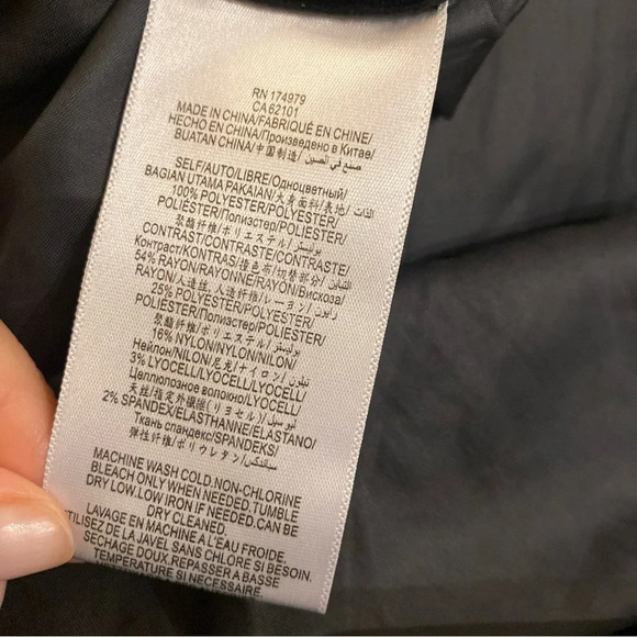 BCBGMaxAzria dress size medium - Picture 8 of 9
